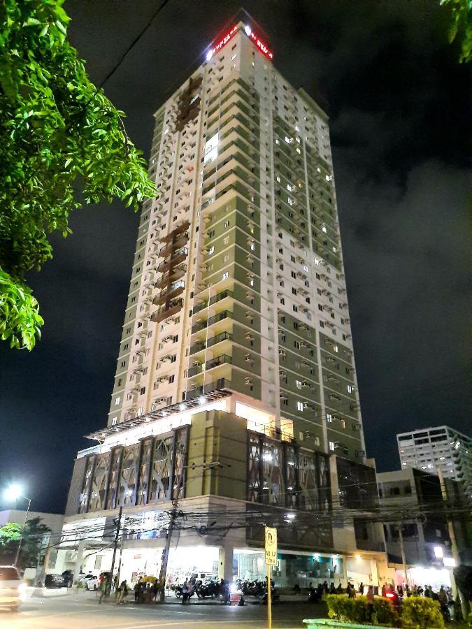 1809 Sunvida Tower Condo Across Sm City セブ市 エクステリア 写真